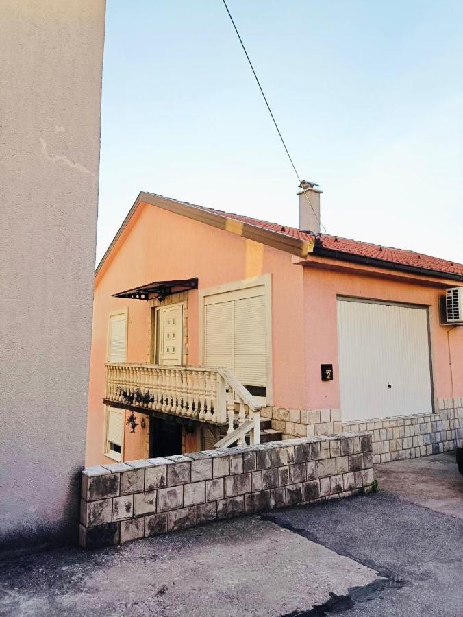 Appartamento Poseidon House Mostar Esterno foto